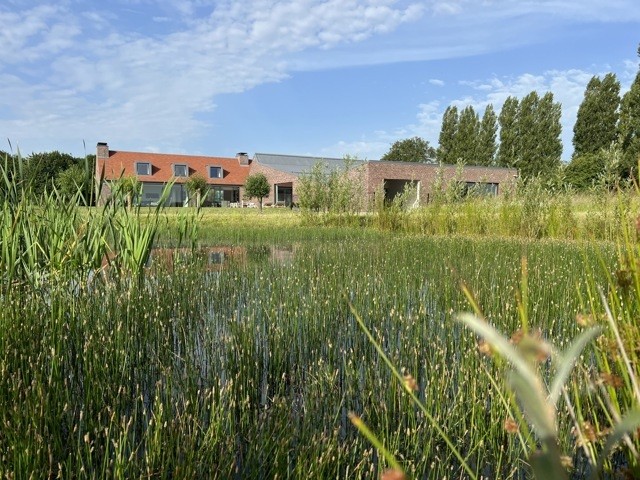 Uniek landhuis op een adembenemende eigendom van 2,4 hectare in Knokke